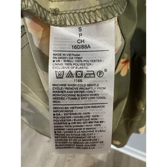 NWT Old Navy Fit & Flare Cami Dress in Green with Floral Print Size S - Picture 6 of 6